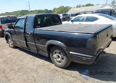 2000 Chevrolet S-10 Ls from USA, damaged, VIN 1GCCS19W0Y8124240